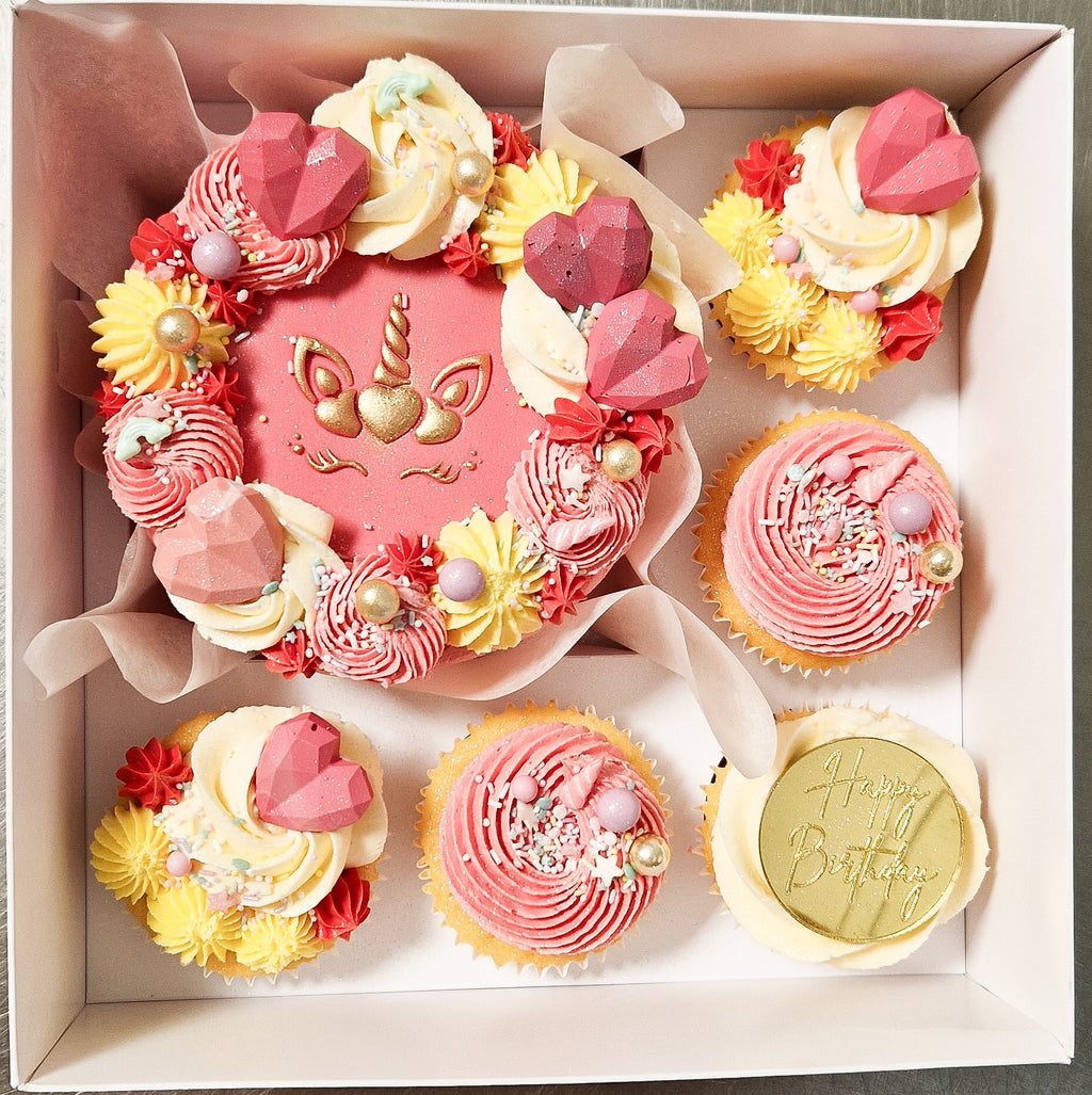 Bento unicorn cake & cupcake box