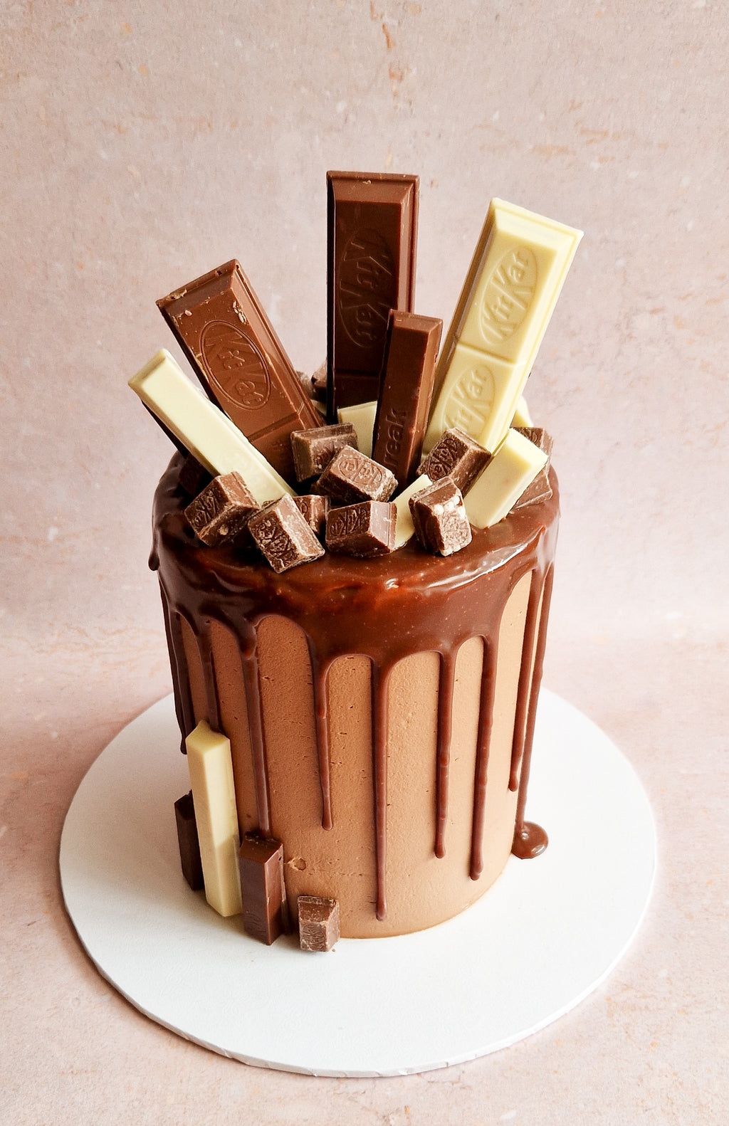 Kitkat Cake