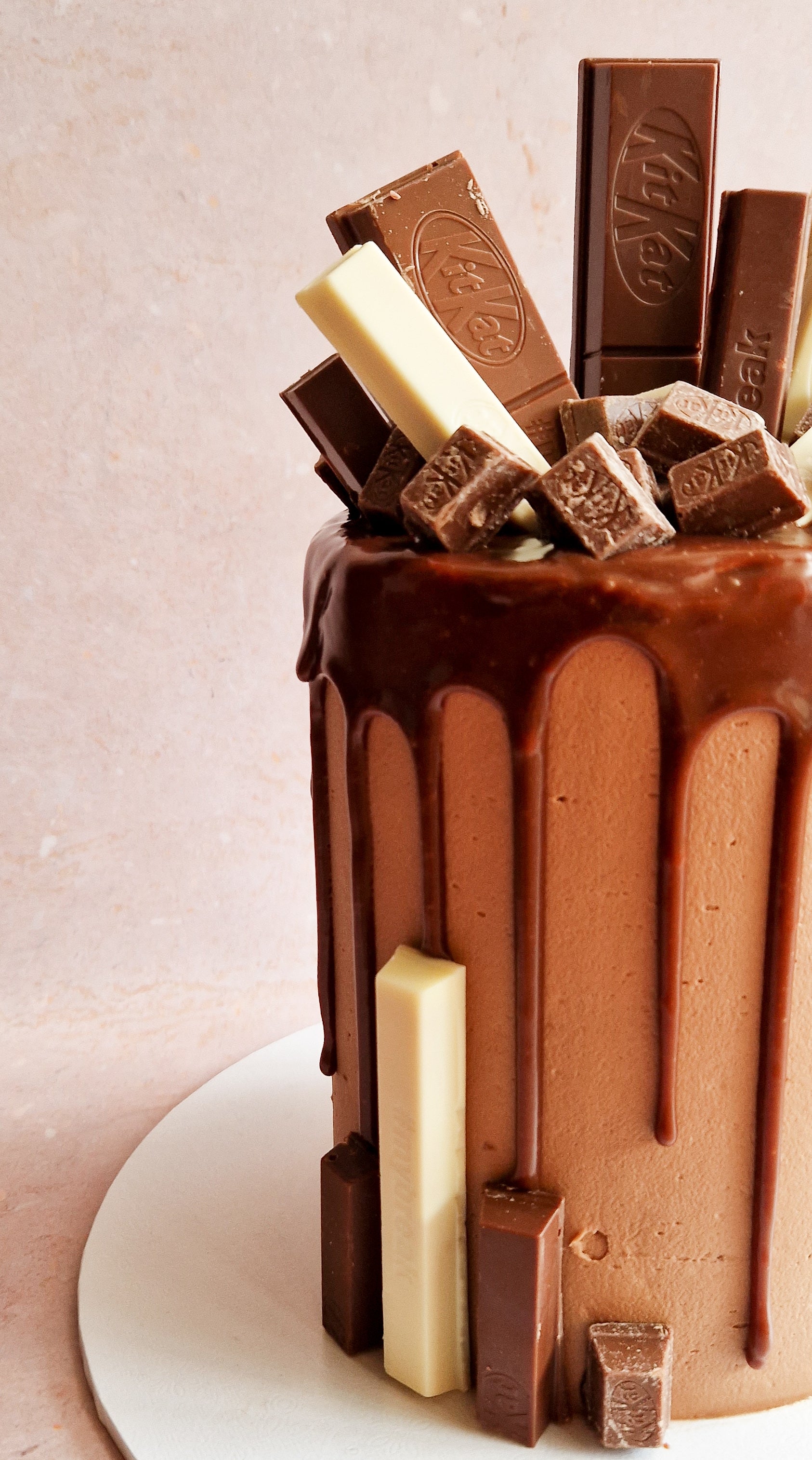 Kitkat Cake